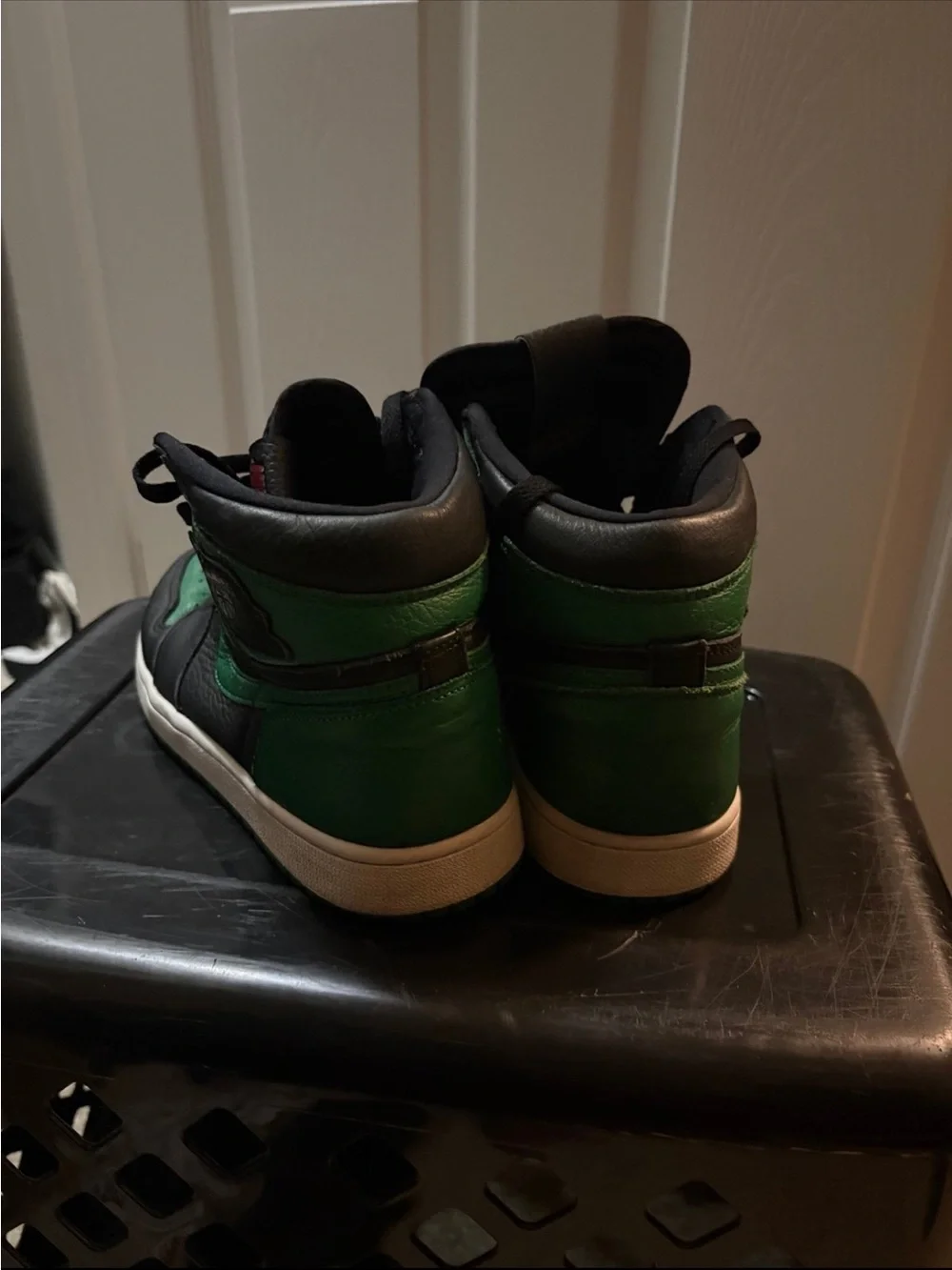 Nike Air Jordan 1 High OG - Black/Green